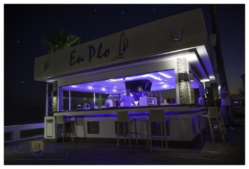 Piere Anne Beach Hotel Айя Напа Екстериор снимка